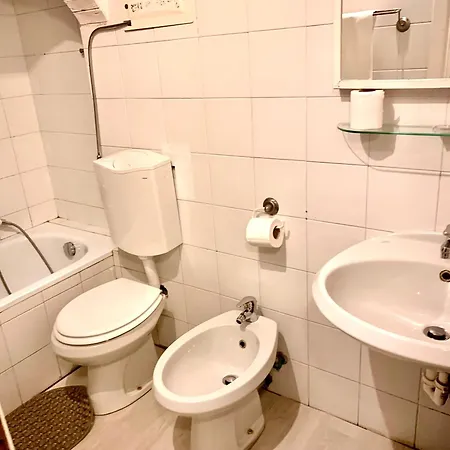 Apartment Parad *